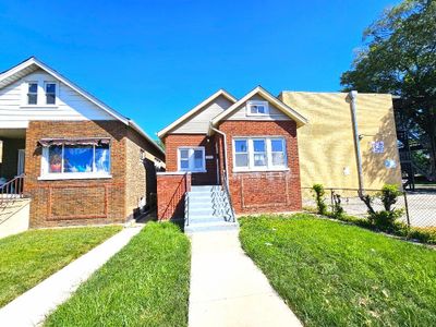 7605 Roosevelt Road, House other with 2 bedrooms, 2 bathrooms and null parking in Forest Park IL | Image 1