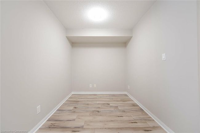 105 - 3070 Rotary Way, House attached with 1 bedrooms, 1 bathrooms and 1 parking in Burlington ON | Image 12