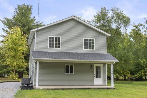 329 N Marion St, Cardington, OH, 43315-1018 | Card Image