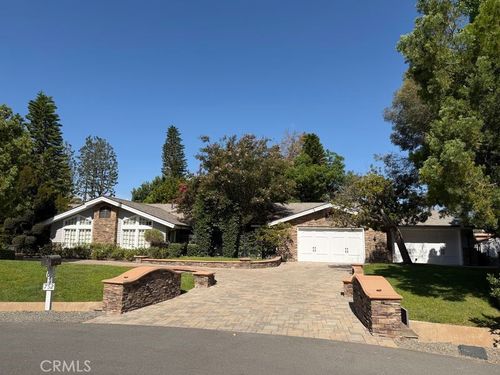 752 N Creekview Dr, Orange, CA, 92869-2323 | Card Image