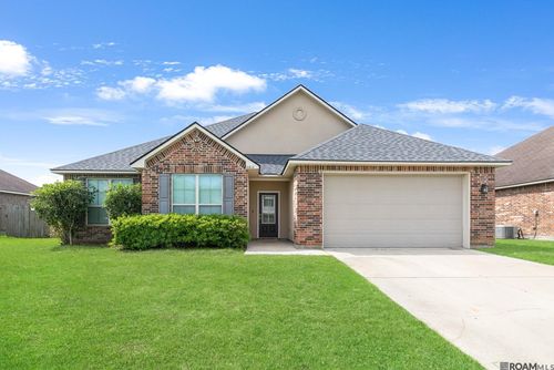 10612 Braves Ave, Denham Springs, LA, 70726 | Card Image