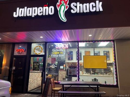 340 W Jericho Tpke, Huntington, NY, 11743-6300 | Card Image