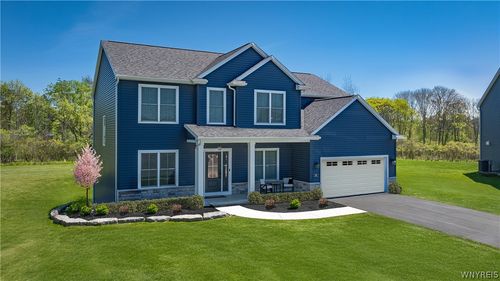 5693 Dorothy Cir, Clarence Ctr, NY, 14032-9009 | Card Image