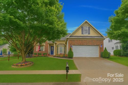 8105 Prescott Glen Pkwy, Waxhaw, NC, 28173-6930 | Card Image