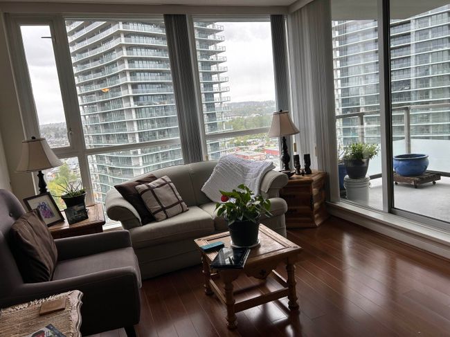 1201 - 4888 Brentwood Drive, Condo with 1 bedrooms, 1 bathrooms and 1 parking in Burnaby BC | Image 4
