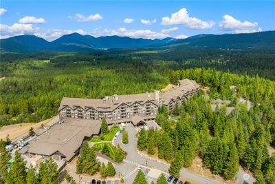 The Lodge with views overlooking Roslyn Ridge | Image 1