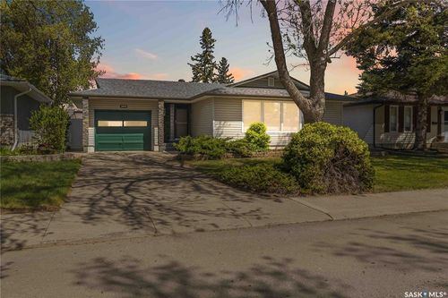 2809 Eastview, Saskatoon, SK, S7J3H6 | Card Image