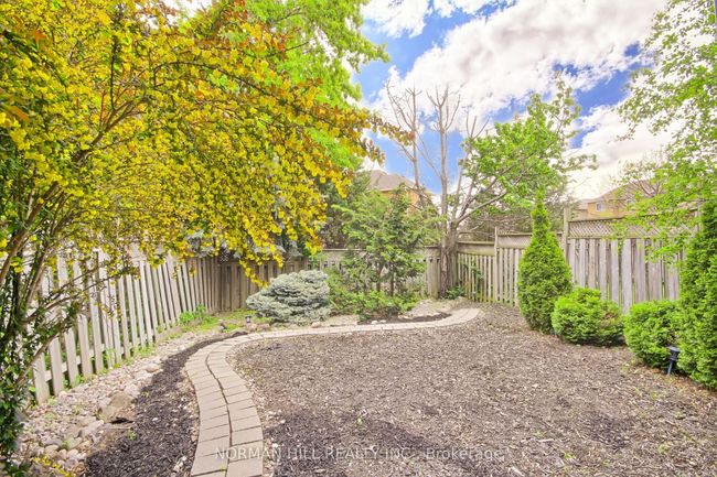 7 Bridlepath St, House attached with 3 bedrooms, 4 bathrooms and 3 parking in Richmond Hill ON | Image 37