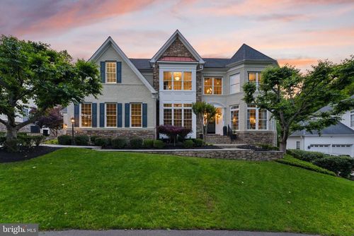18919 Canoe Landing Ct, LEESBURG, VA, 20176-8218 | Card Image