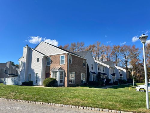 284 Fairfield Pl, Morganville, NJ, 07751-1706 | Card Image