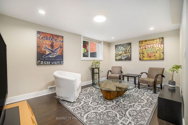 1476 Maxime St, House other with 3 bedrooms, 2 bathrooms and 11 parking in Gloucester ON | Image 15