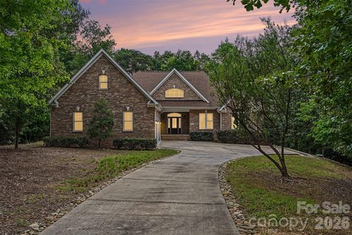 1208 Emerald Bay Dr, Salisbury, NC, 28146-1589 | Card Image