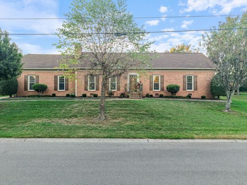 102 Hickory Trl, Hendersonville, TN, 37075-3684 | Card Image