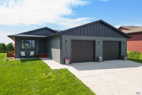 5509 Coal Bank Dr, Rapid City, SD, 57701-6621 | Card Image