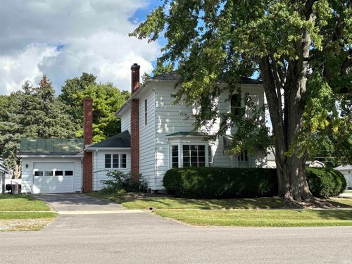 400 N Oak St, Albion, IN, 46701-1024 | Card Image