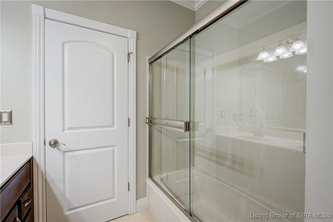 1846 Hazeltine Way, Home with 5 bedrooms, 4 bathrooms and null parking in Henryville IN | Image 30