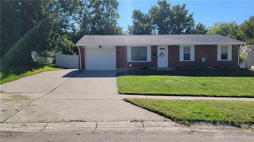 7310 Greydale Dr, Huber Heights, OH, 45424-3129 | Card Image