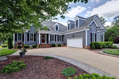 105 Leven Links, Williamsburg, VA, 23188-6452 | Card Image