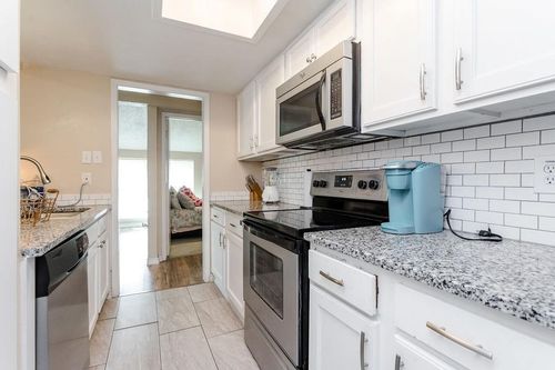apt-2003-12802 Midway Rd, Dallas, TX, 75244-6380 | Card Image