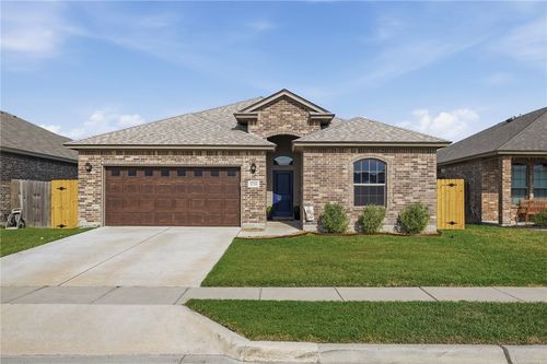 1026 Pasadena St, Portland, TX, 78374-2904 | Card Image