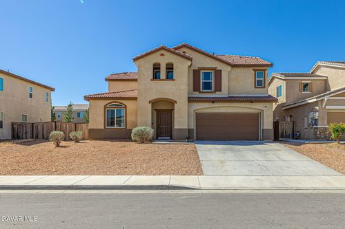 3666 Mount Whitney Ave, Rosamond, CA, 93560-7597 | Card Image