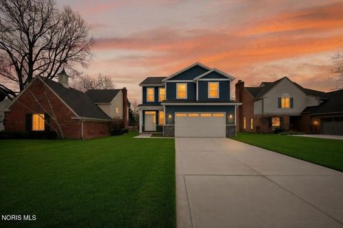 9520 Sheffield Rd, Perrysburg, OH, 43551-3750 | Card Image