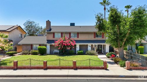 449 Campus Dr, Arvin, CA, 93203-1048 | Card Image