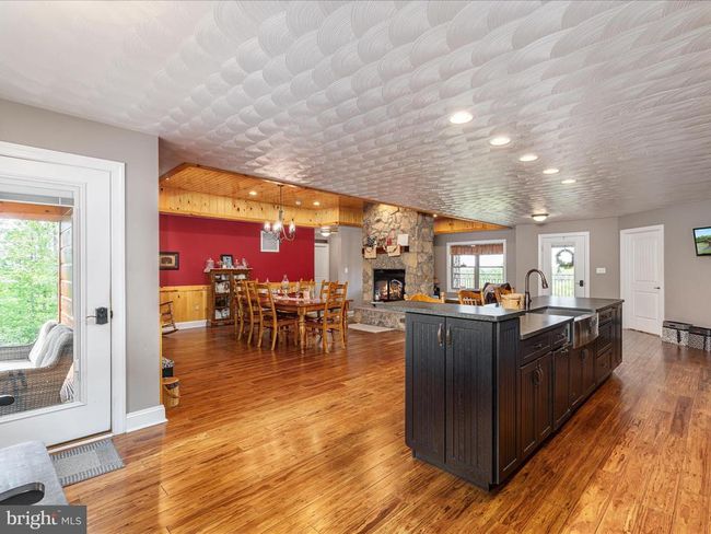 1996 Buck Mountain Rd, House other with 4 bedrooms, 4 bathrooms and null parking in Bentonville VA | Image 8