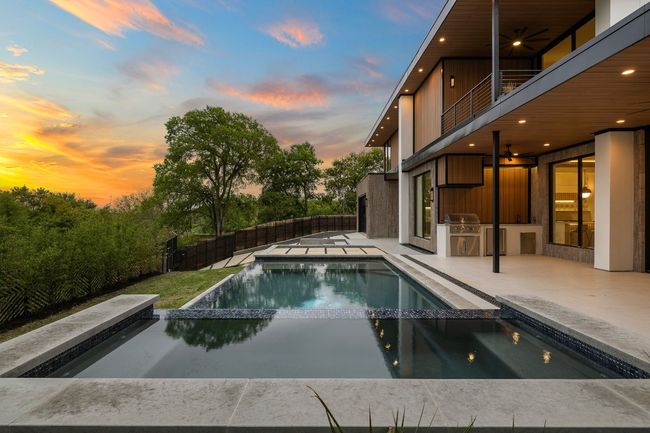 2401 Oakhaven Cir, House other with 5 bedrooms, 5 bathrooms and 3 parking in Austin TX | Image 38