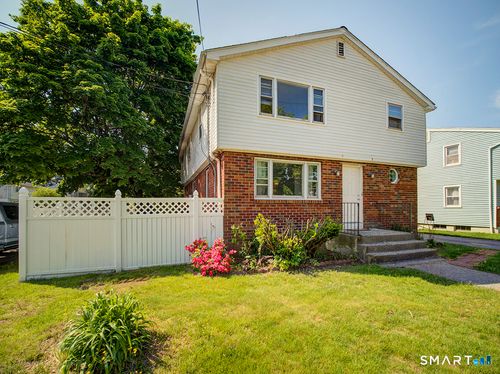 2nd-floor-38 Landin St, Woodbridge, CT, 06525-2224 | Card Image