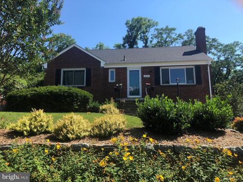 6094 9th St N, ARLINGTON, VA, 22205-1656 | Card Image