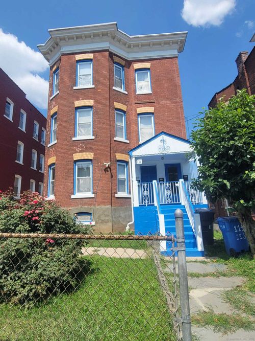 114 Shultas Pl, Hartford, CT, 06114-1344 | Card Image