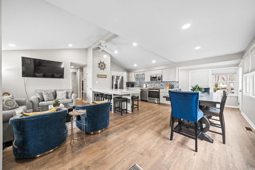 111 Fishing Ln, Hot Springs, AR, 71913-8050 | Card Image