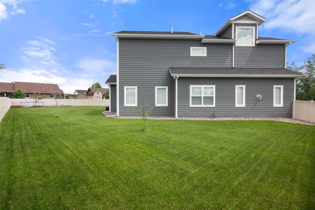 Side of home in huge yard. | Image 5