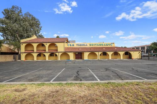 4439 Florin Road, Sacramento, CA, 95823 | Card Image