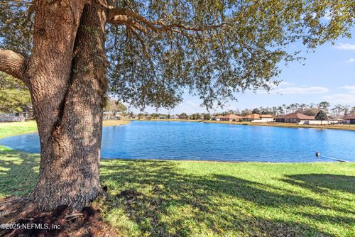 388 Martin Lakes Dr W, JACKSONVILLE, FL, 32220-3747 | Card Image