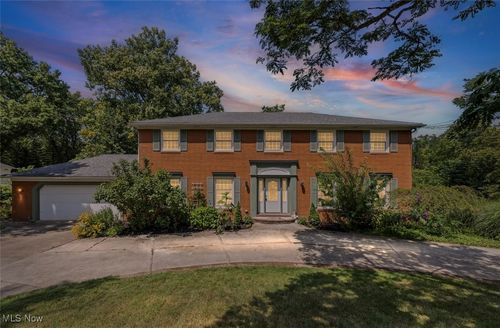 18680 Bennett Rd, North Royalton, OH, 44133-6049 | Card Image