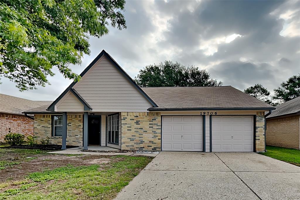 19706 Brentonridge Lane, For Rent in Spring Zoocasa