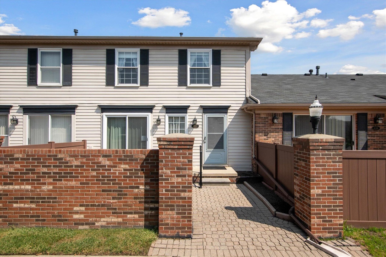Southwind Dr, Canton, MI 48188