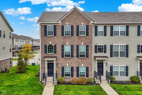 17252 Henslow Dr, Westfield, IN, 46074-6102 | Card Image