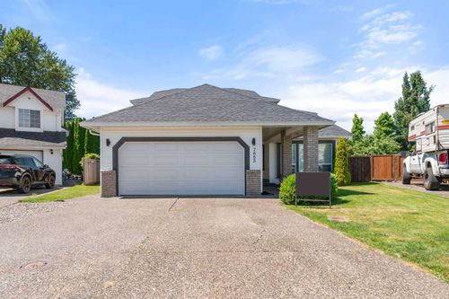 7665 Sapphire Dr, Chilliwack, BC, V2R3A7 | Card Image