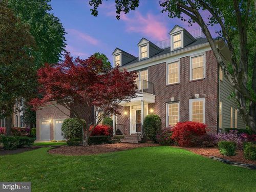 8105 Haddington Ct, FAIRFAX STATION, VA, 22039-3139 | Card Image