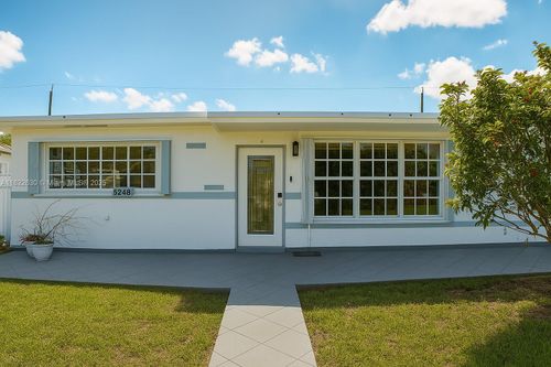 5348 W 14th Ave, Hialeah, FL, 33012 | Card Image