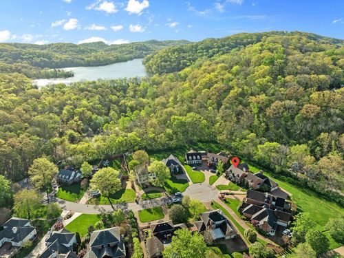 5212 Shenandoah Ct, Nashville, TN, 37220-1712 | Card Image