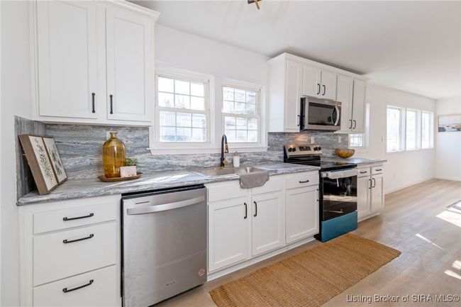 429 S Sycamore St, Home with 3 bedrooms, 2 bathrooms and null parking in Paoli IN | Image 13