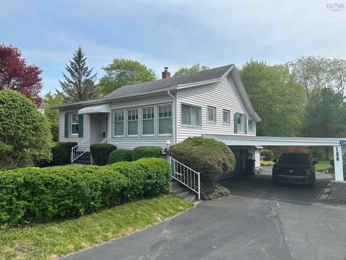166 School Street, Liverpool, NS, B0T1K0 | Card Image