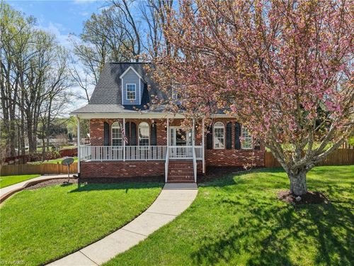 4000 Clinard Rd, Clemmons, NC, 27012-9189 | Card Image