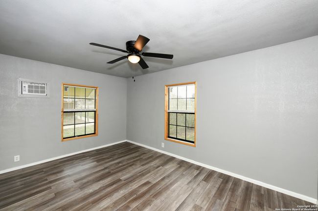 429 Palo Alto Dr, House other with 2 bedrooms, 1 bathrooms and null parking in Von Ormy TX | Image 10