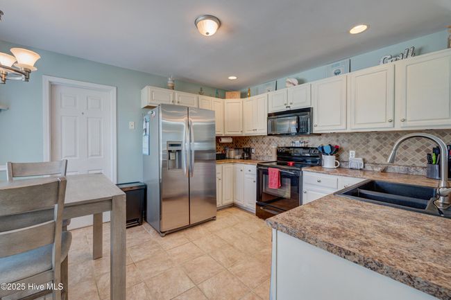 71 Twin Oaks Dr, House other with 3 bedrooms, 3 bathrooms and null parking in Hampstead NC | Image 9