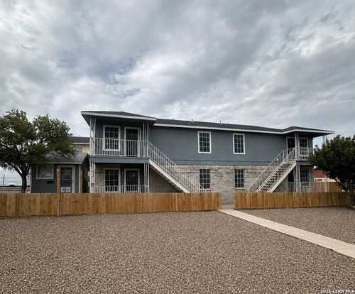 2811 Siwel St, Eagle Pass, TX, 78852-5681 | Card Image